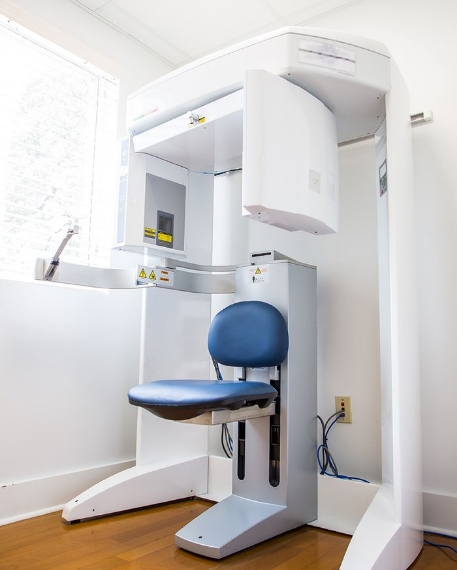 Dental scanning machine against wall